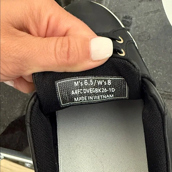 KZK Women's Classic Black Sneakers - Picture 4 of 4